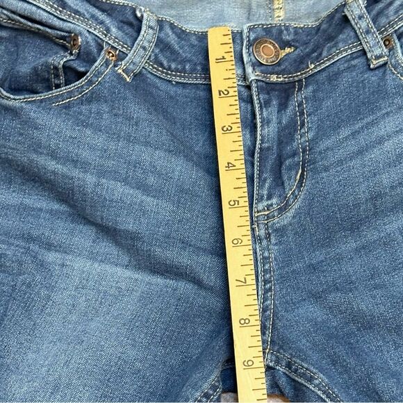 Maurices Womens Jeans Sz 10 Long 10T Medium Wash Sandblasted Bootcut - Picture 6 of 7